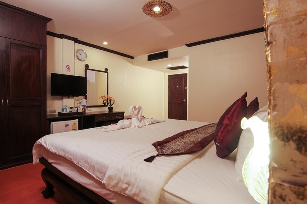 Pl Guesthouse Patong 外观 照片